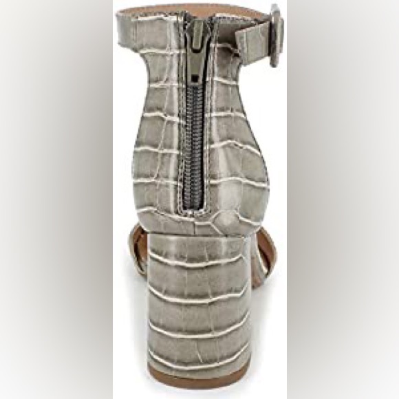 Esprit shoes - Picture 2 of 8